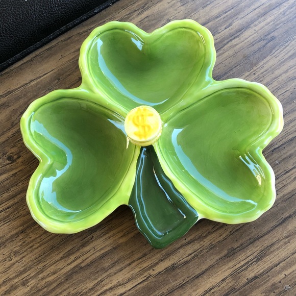 Other - Green Clover has 3 sections and $ in center